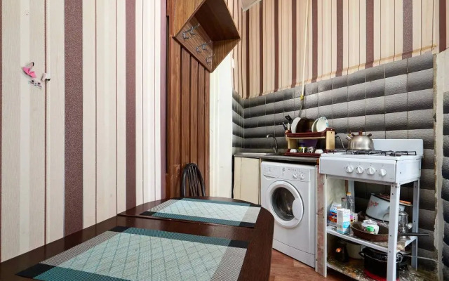 Квартира на переулке Яновского 2