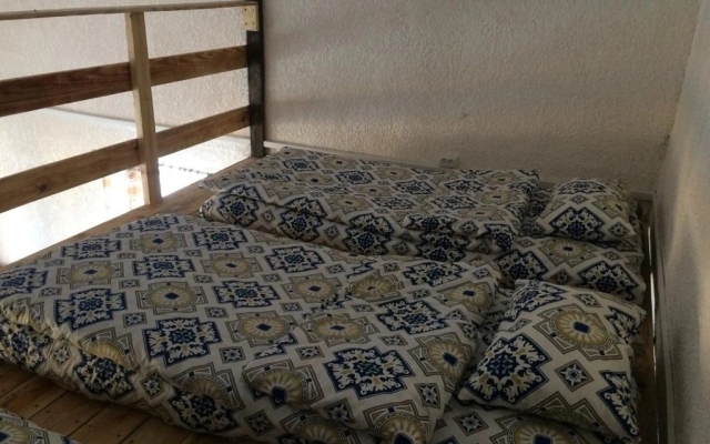 Abricos Guest House