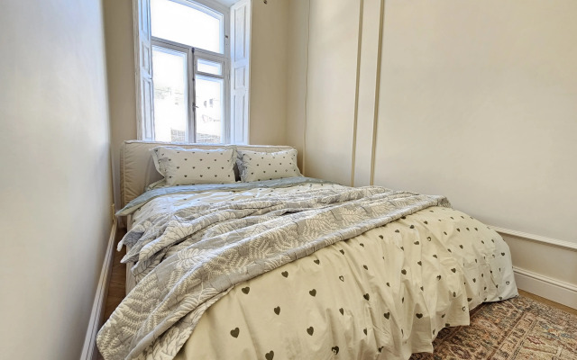 Dokhodny dom Istomina Flat