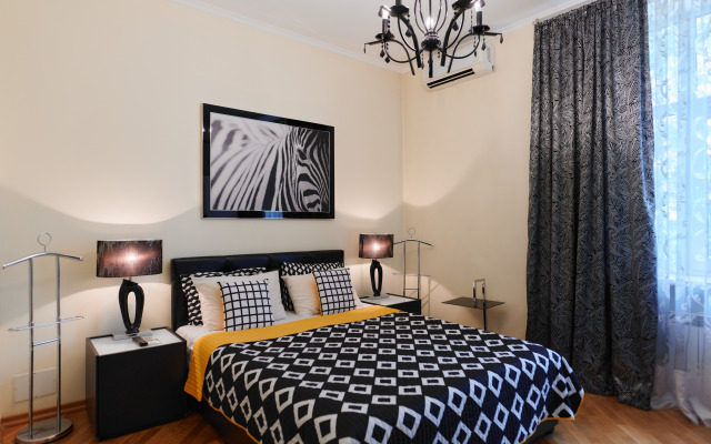 2-komn. v samom centre Minska na pr. Nezavisimosti 37 Apartment
