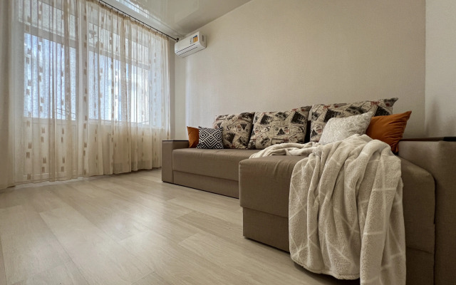 Апартаменты 1 комнатные Челнокова 12 корпус 5-12 как дома Севастополь