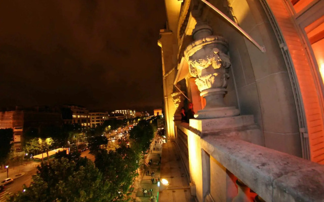 Апартаменты Up to 6 fantastic view Paris