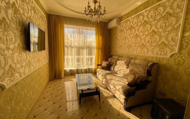 Versal' Guest House