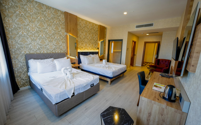Isnova Hotel