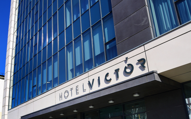 Отель Victor