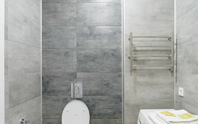 Vidovaya S Panoramnymi Oknami Na Naberezhnoy Reki Flat