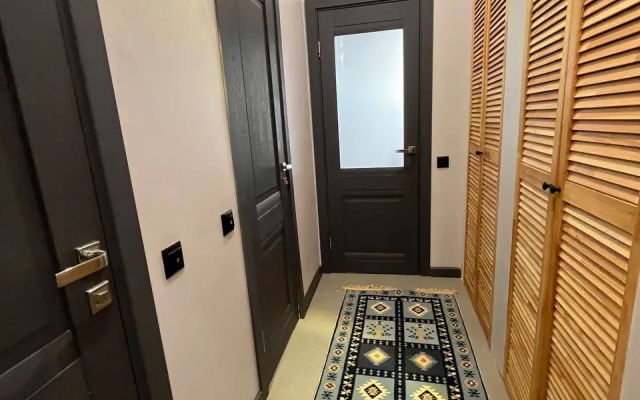 Квартира Уютная Двухкомнатная в Центре Города