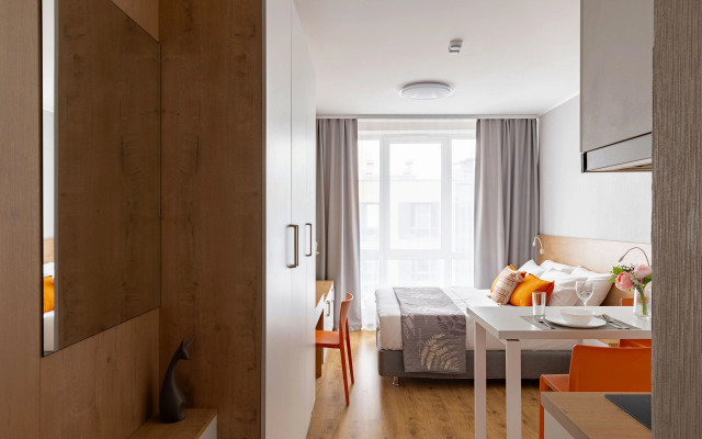 Studiya u Metro Parnas Apartments