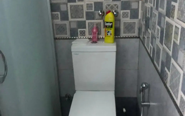 Flat Kvartira na 5-om etazhe v tsentre Baku