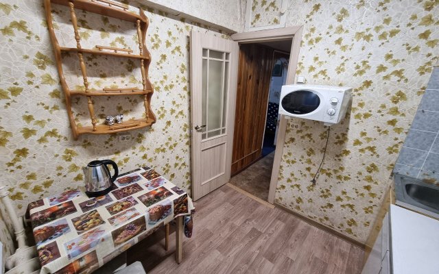 Vozle metro Khoroshyovo i Narodnoye opolchenie Apartments