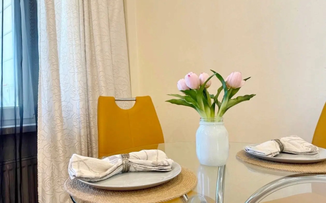 1-K Kvartira Na Oktyabryskom Prospekte 117 Lodging House