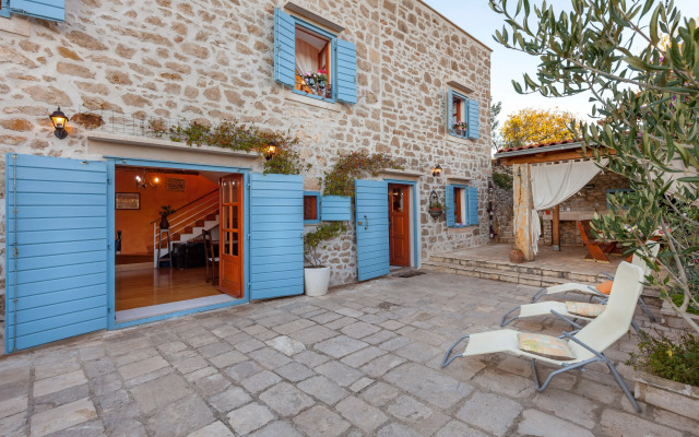 Traditional Stone Vicina Milna Brac Island Villa