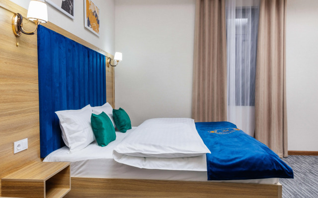 Royal Sebzor Expo Hotel
