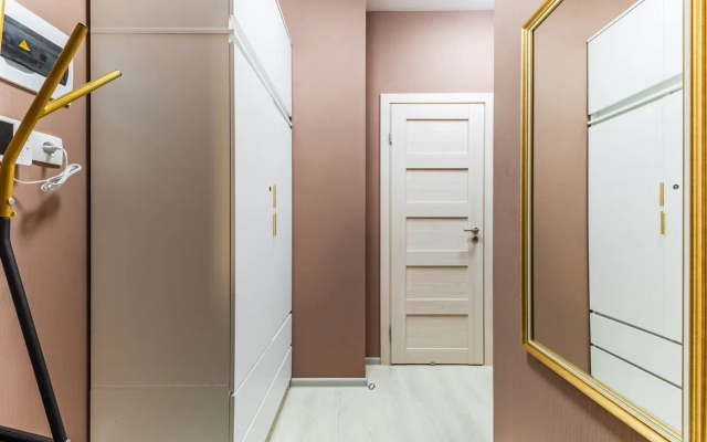 Kvartira Stilnaya Studiya U Ligovskogo Prospekta Flat