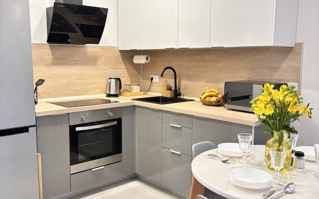 Solnechnaya Dlya 4 Gostey Flat