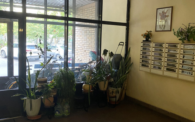 Квартира Двухкомнатная квартира у станции метро Киевская