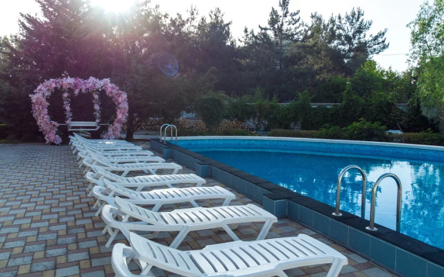 Solnechny Guest House
