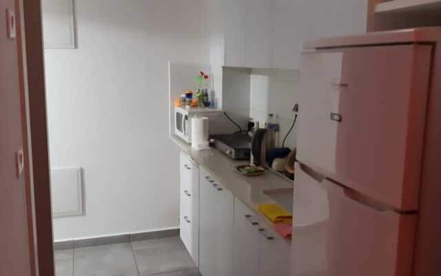 Studio In The Heart Of Haifa Apartments