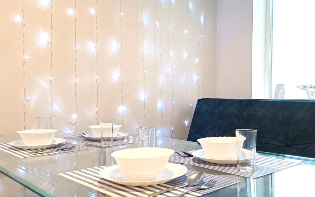 Апартаменты Sense на набережной c видом на воду