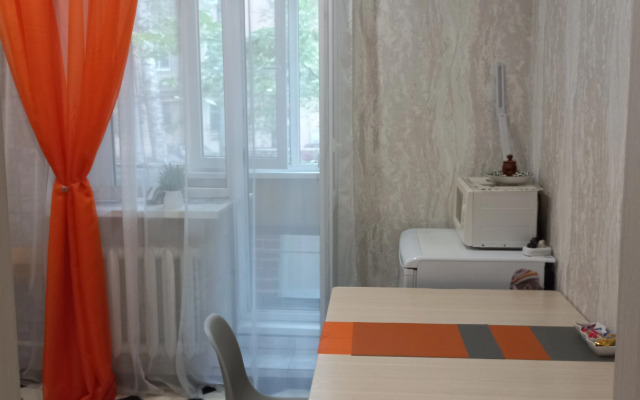 S Balkonom U Letnego Sada Flat