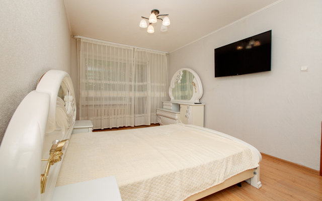 S komfortom Yesenina 9 Apartments