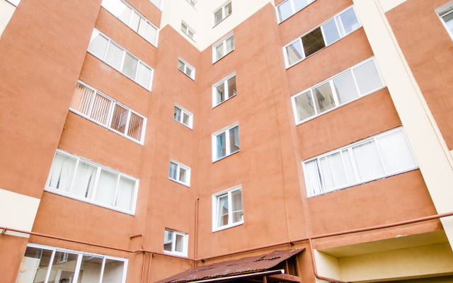 Kvartirnyij Vopros Na Artema 64 Apartments