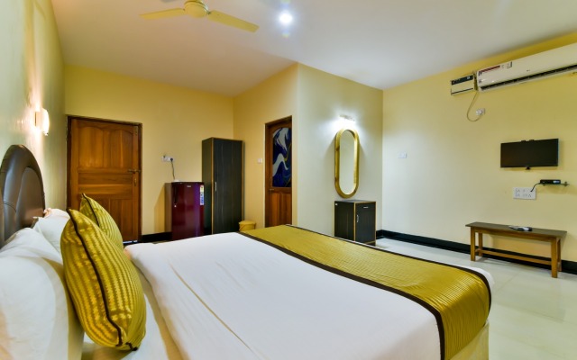 Baga Fantacia Beach Inn Hotel