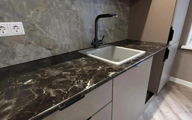 Novyie Apartamentyi Flat