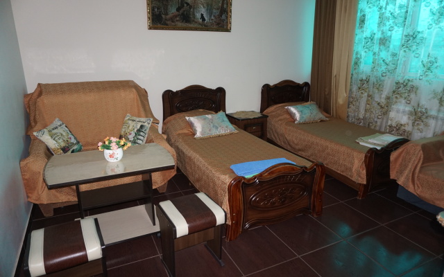 Zelenye Fonariki Guest House