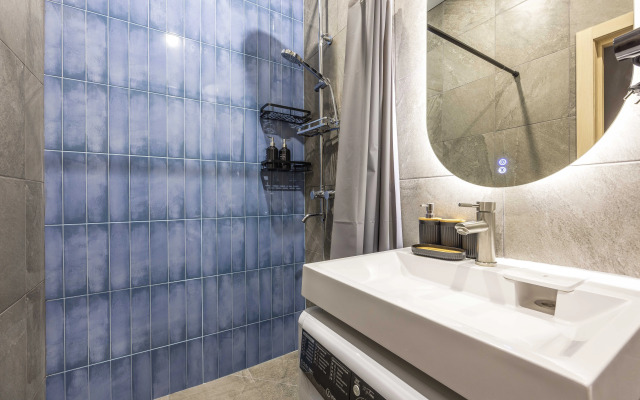 Квартира Студия с Большим Диваном