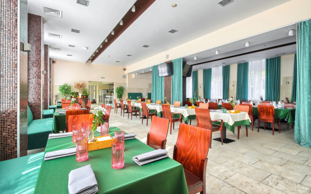 Отель Ладога