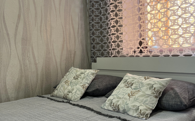 Neftyanikov 11 Flat