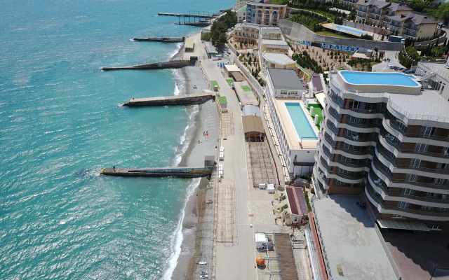 Dolphin Apartments