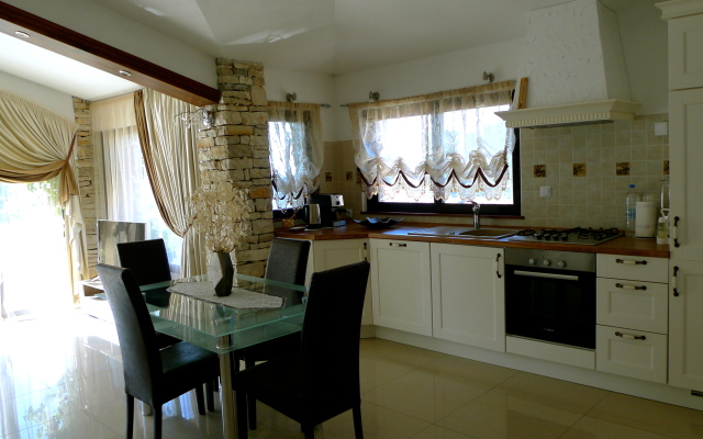 Stone House Poplat Villa