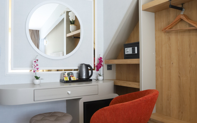 Отель The Galata Aramis