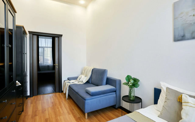FlatStay Podyezdnoy 17 Apartments