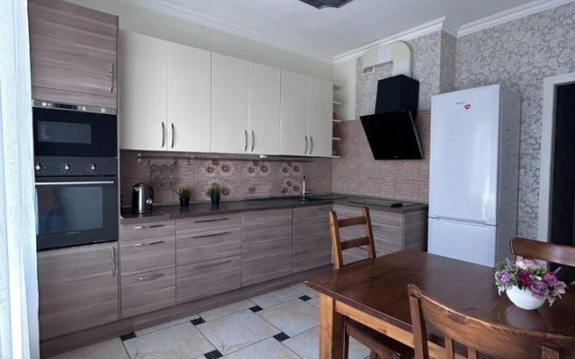 Квартира на Александра Покрышкина, 4/4 (325)