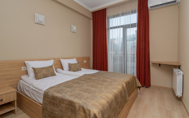 Alexandria Hotel