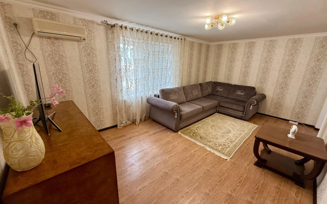 Tour House U Morya Apartments