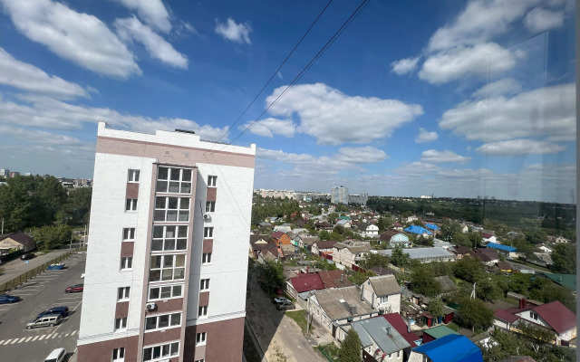 Na Ulitse Shiroko-Kholodnaya 8 Flat