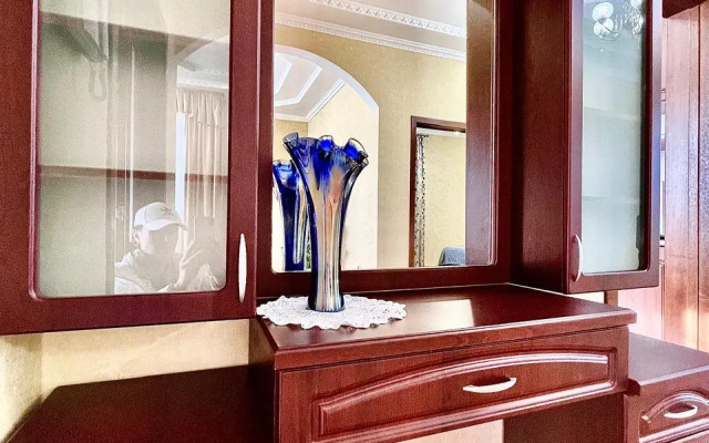 Частный дом Дом двухэтажный "ЛОЗА ВИНОГРАДА"