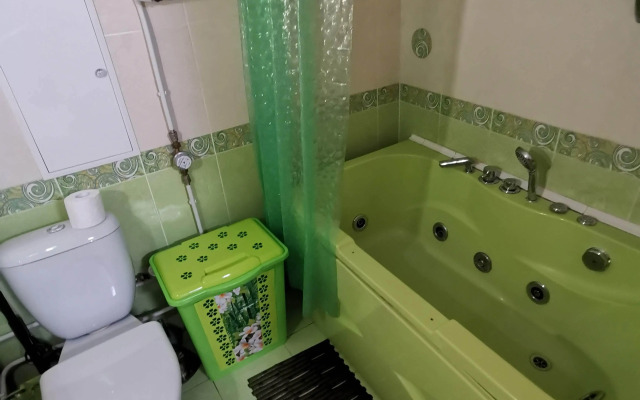 Na Oktyabryskom 6 Flat
