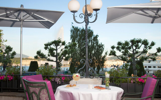 Отель Beau Rivage Geneve