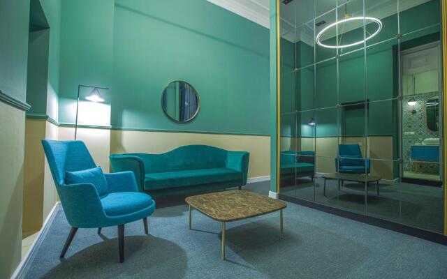 Heritage Hotel and Suites (by Travel Agency)