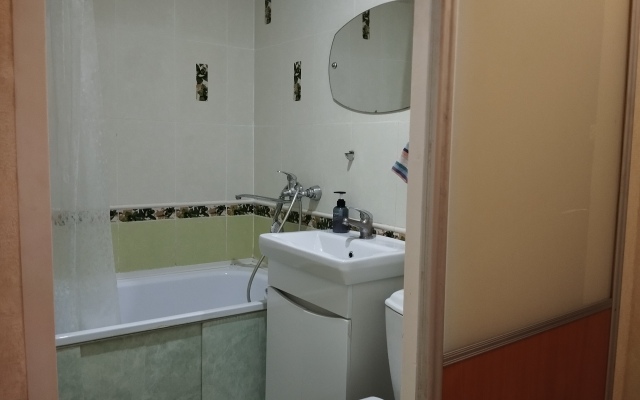 Dvukhkomnatnaya Vozle Tsentra Flat