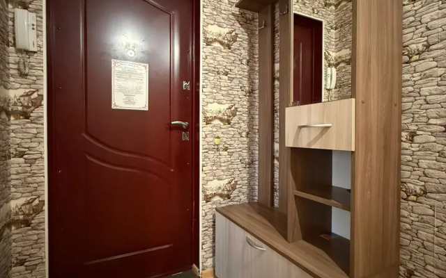 1-Komnatnaya Na Azina 27 Flat