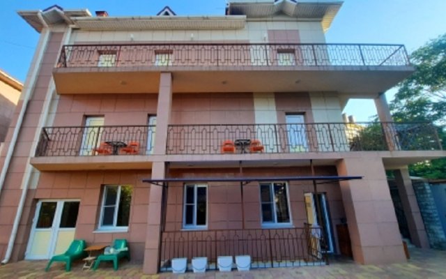 Alina Guest House