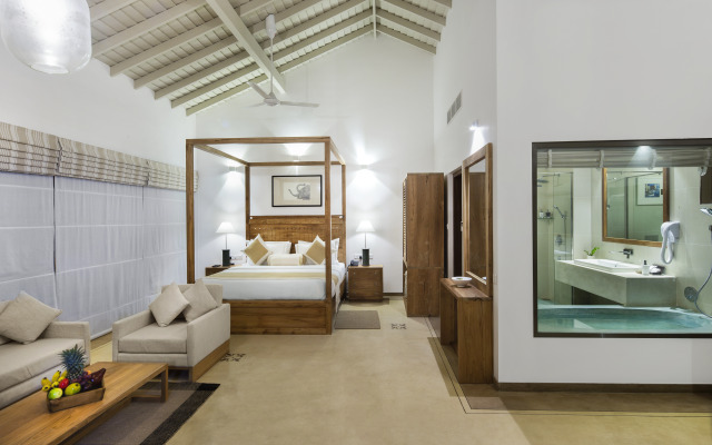 Lucky Elephant Hotel