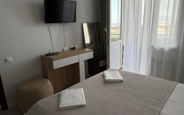 Sea Side 502 Apartments