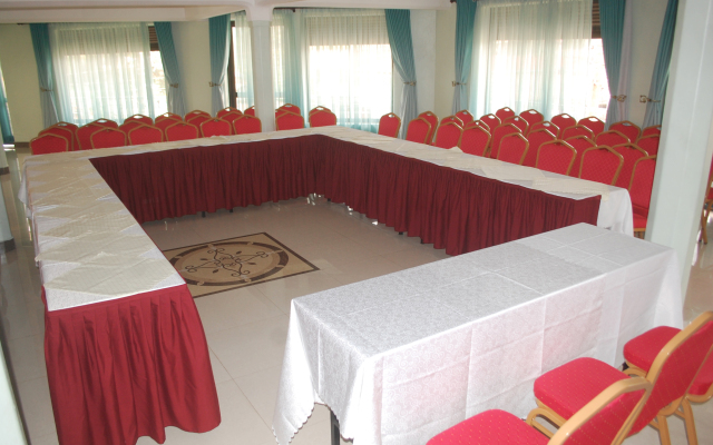 TJ Global Kasese Hotel